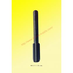 แมชชีนต๊าปไร้เศษรูตัน M12x1.75 สีดำ