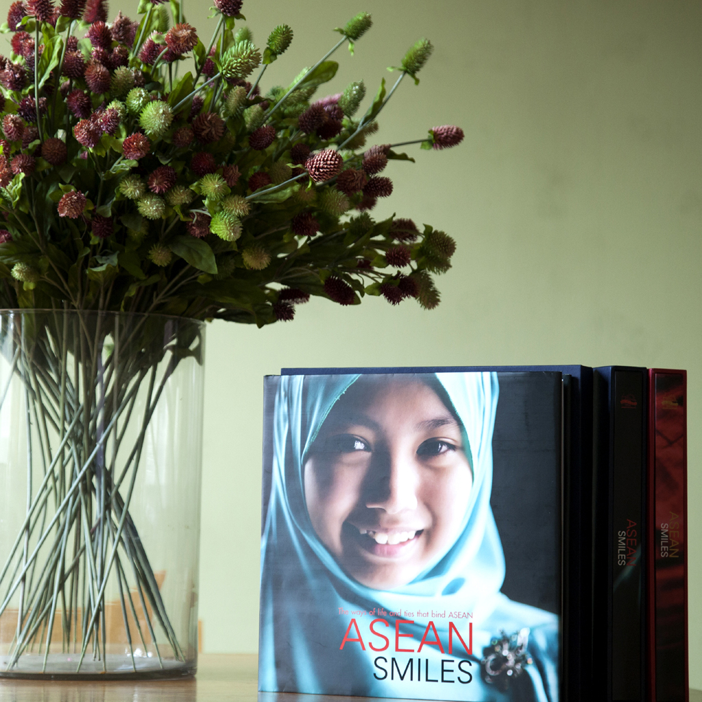 ASEAN SMILES ( ภาษาอังกฤษ )