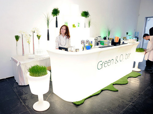 RENT/ให้เช่า: เคาน์เตอร์บาร์ LED เรืองแสง รุ่น GB(3.4m)