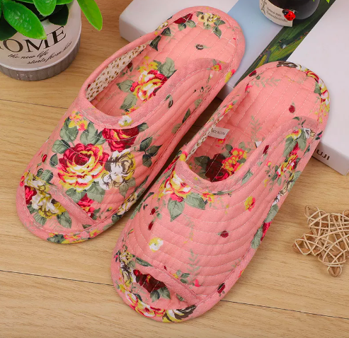 รองเท้าวินเทจ รองเท้าใส่ในบ้าน Slipper สีชมพูโอลโรส ลายกุหลาบ