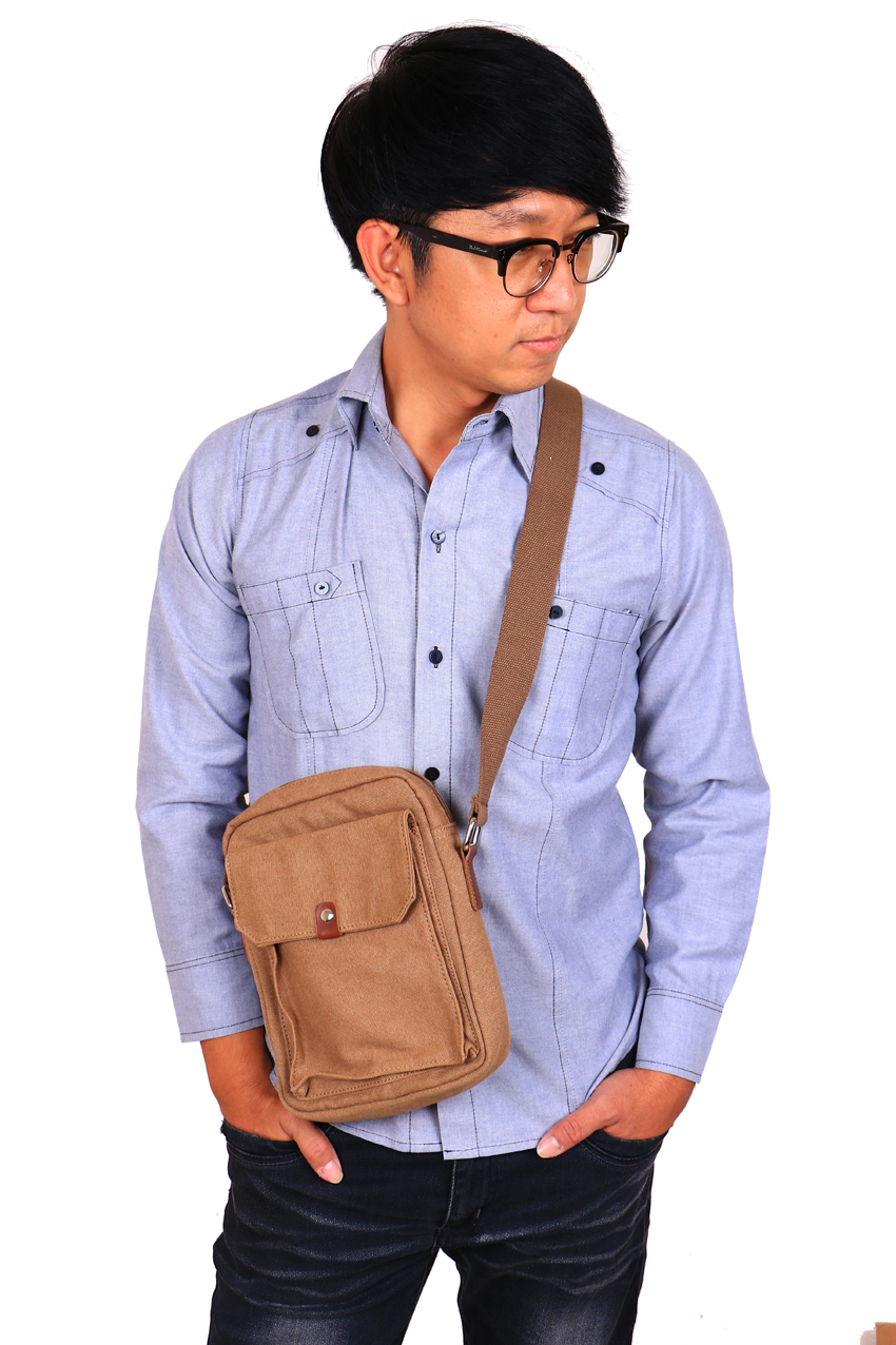 กระเป๋า Vintage สะพายข้าง รุ่น B-120 สีน้ำตาล