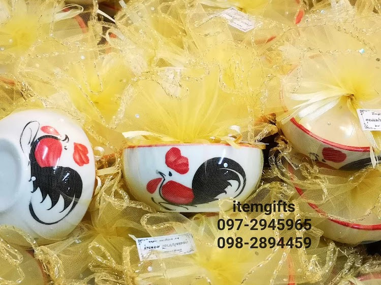 ของชำร่วยถ้วยเซรามิก ลายไก่