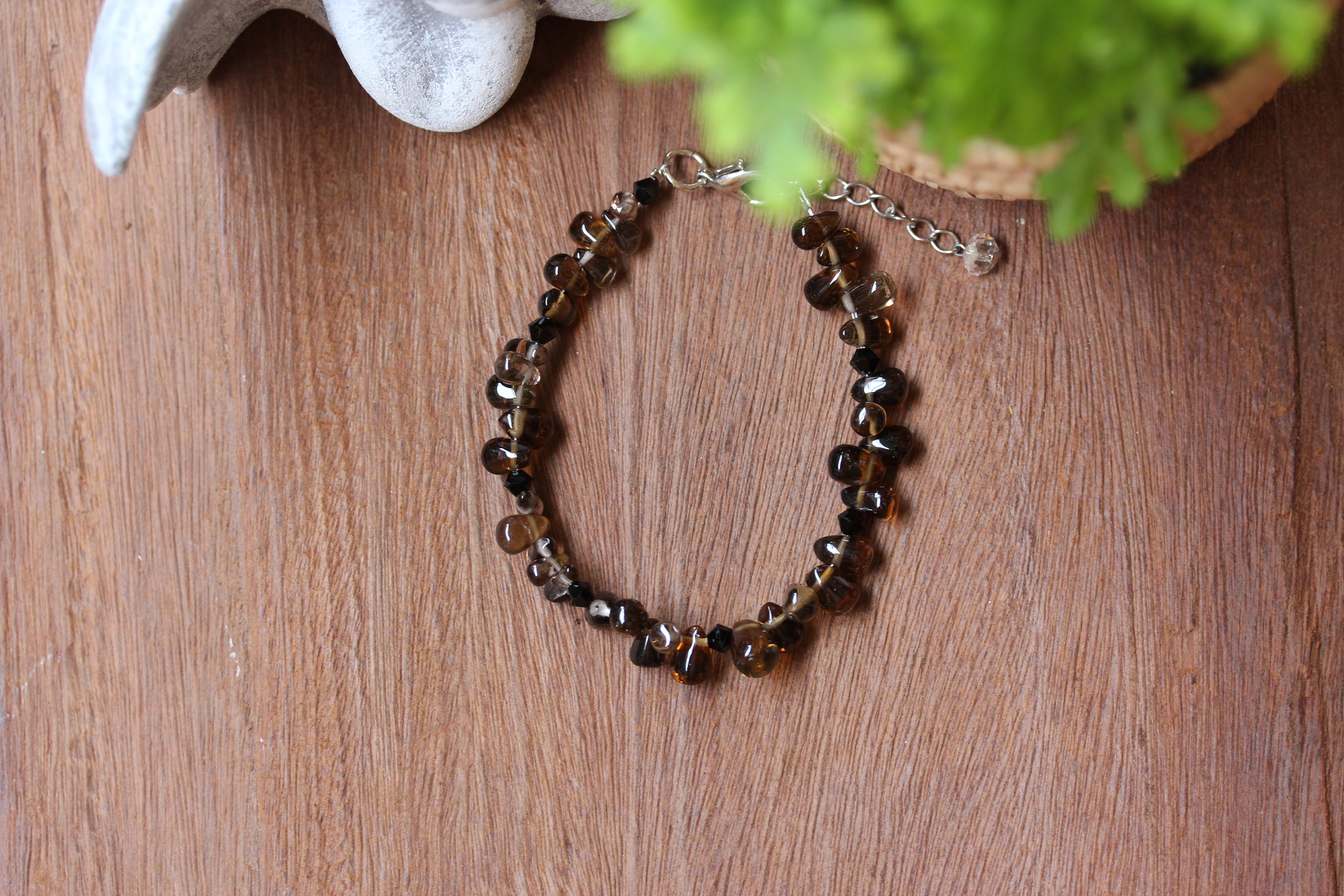 Smoky Quartz Bracelet ข้อมือสโมคกี้ควอตซ์ (ช่วยปัดเป่า ความคิดเชิงลบ)