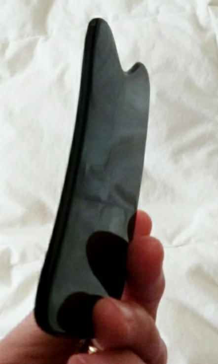 กัวซาเขาจามรี / เขาควาย (Yak / Buffalo Horn Scraping Gua Sha)