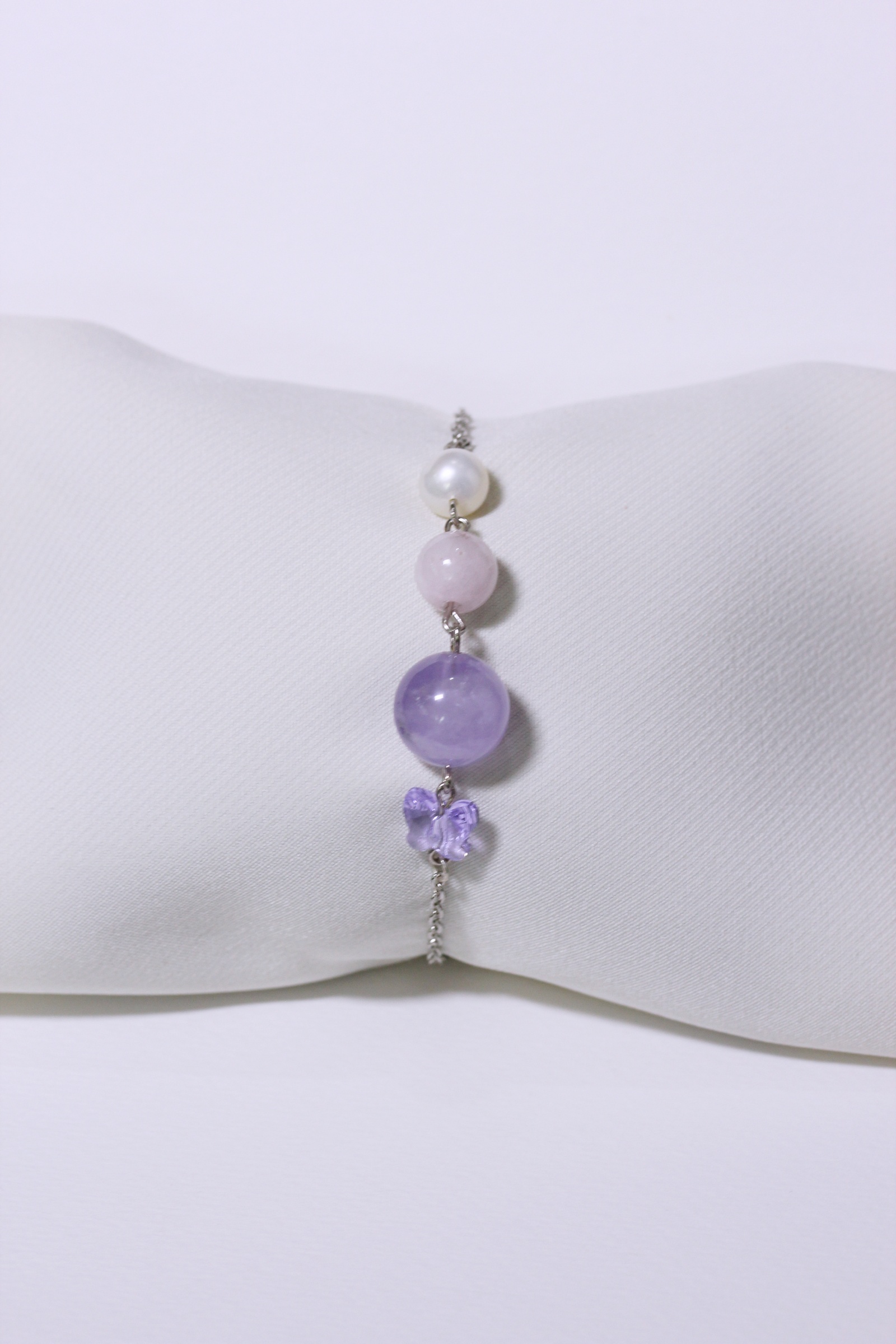 สร้อยข้อมือหินแท้ "Mini" Abundant Bracelet (Amethyst,Kunzite)