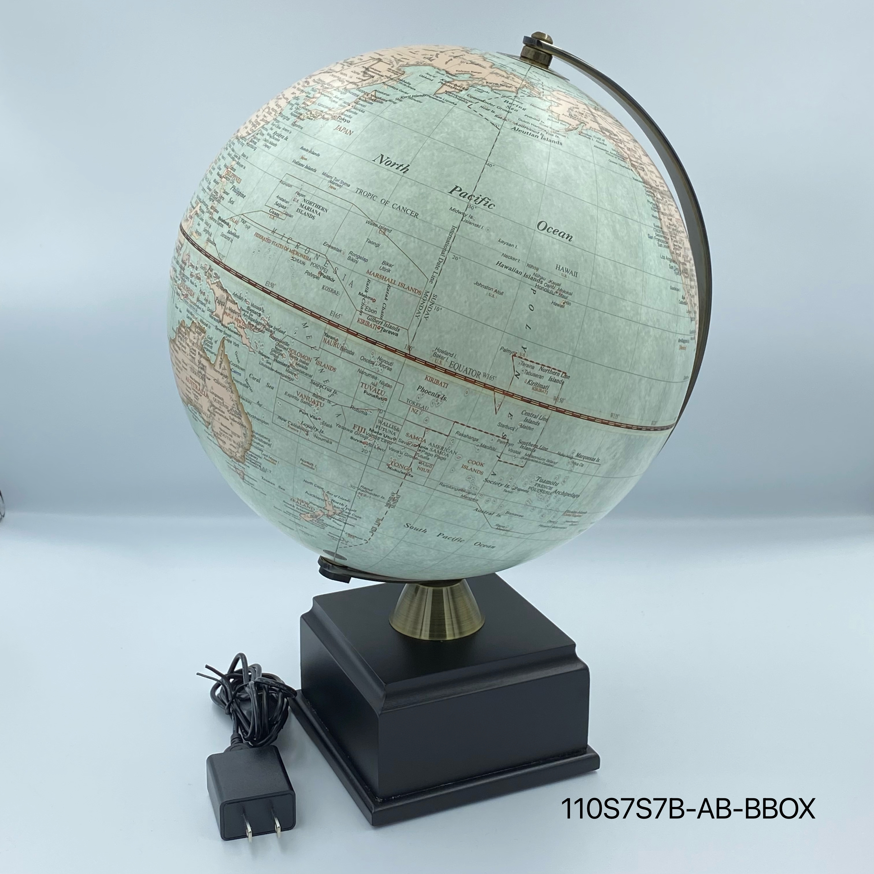 ลูกโลก 110S7S7B-AB-BBOX ขนาดกลาง