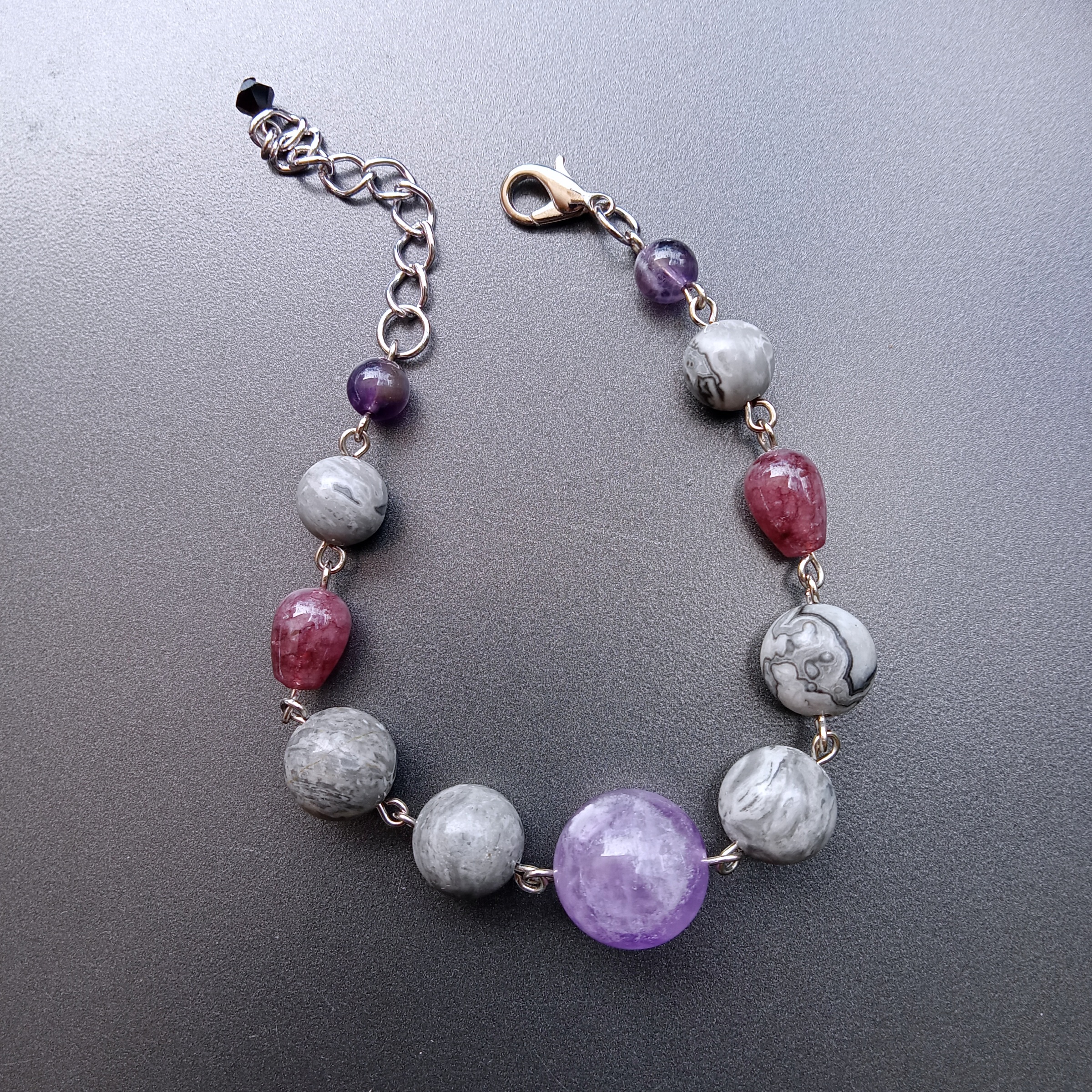 สร้อยข้อมือหินแท้ "Connected" Self-Love Bracelet (Lavender Amethyst ,Map Jasper ,Lepidolite)