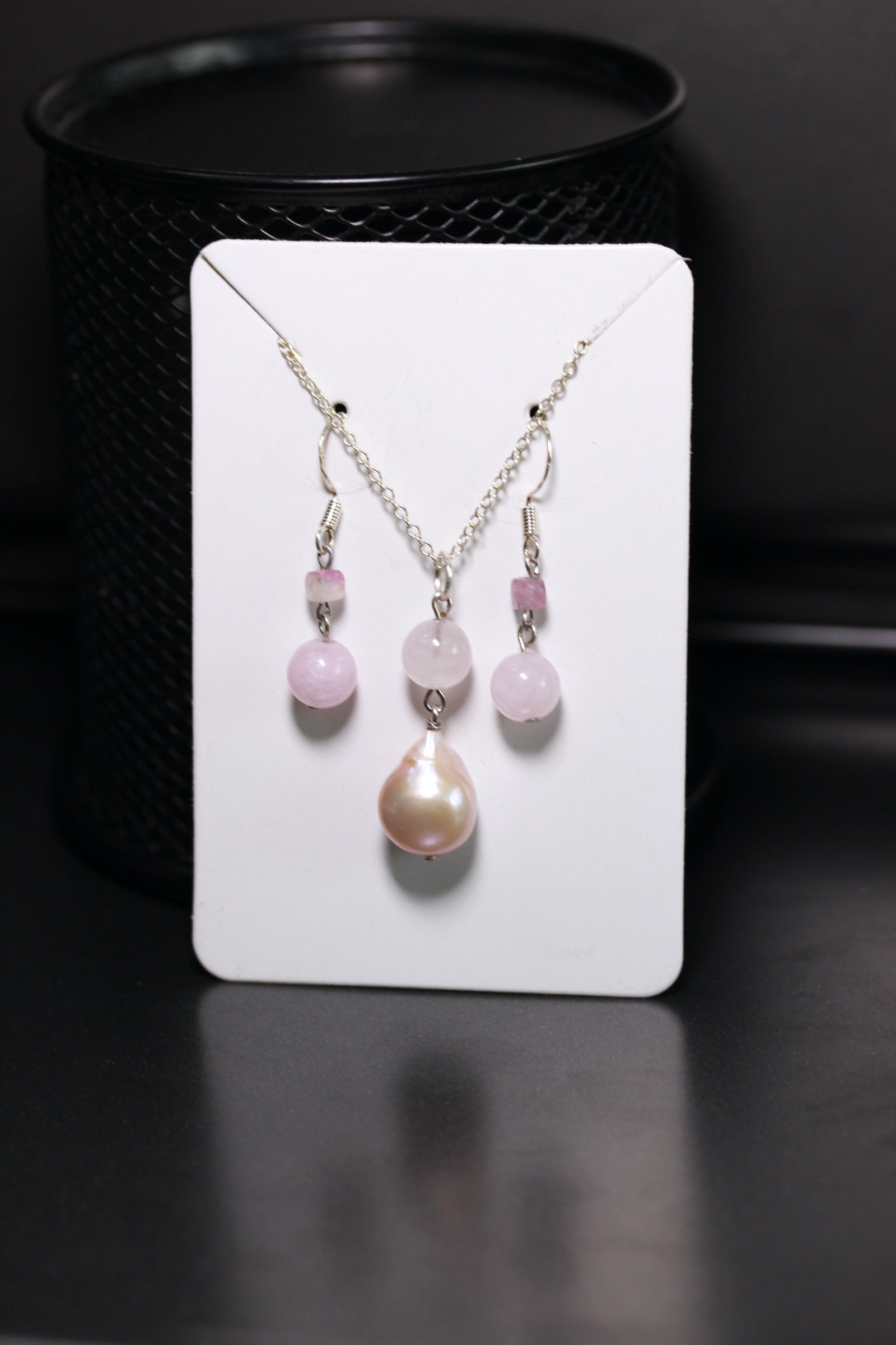 ชุดเครื่องประดับมุกแท้ ทรงบารอค Natural Baroque Pearl Jewelry Set