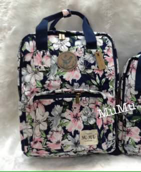 กระเป๋าเป้ผ้าสะพายหลัง mumu ลายดอกไม้ (Size L)