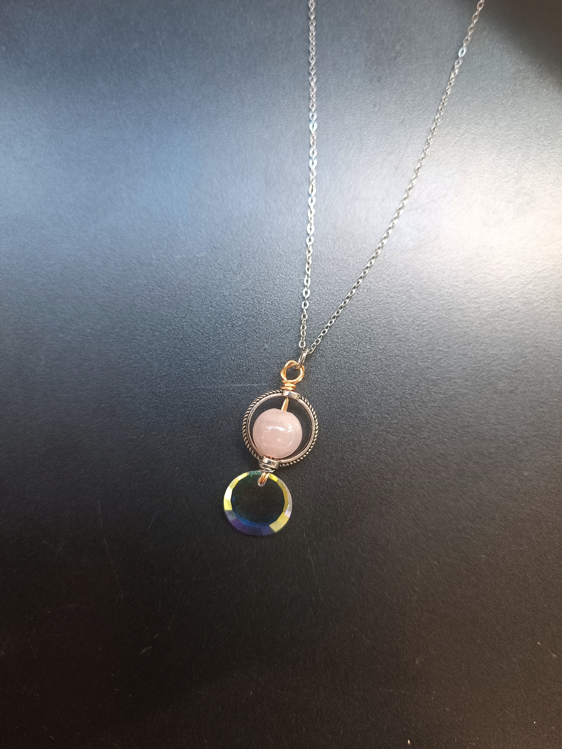 จี้พร้อมสร้อย หินแท้ Rose Quartz + Crystal Stylish Pendant Necklace (เสริมคลื่นพลังงานความรัก ใน Heart Chakra)