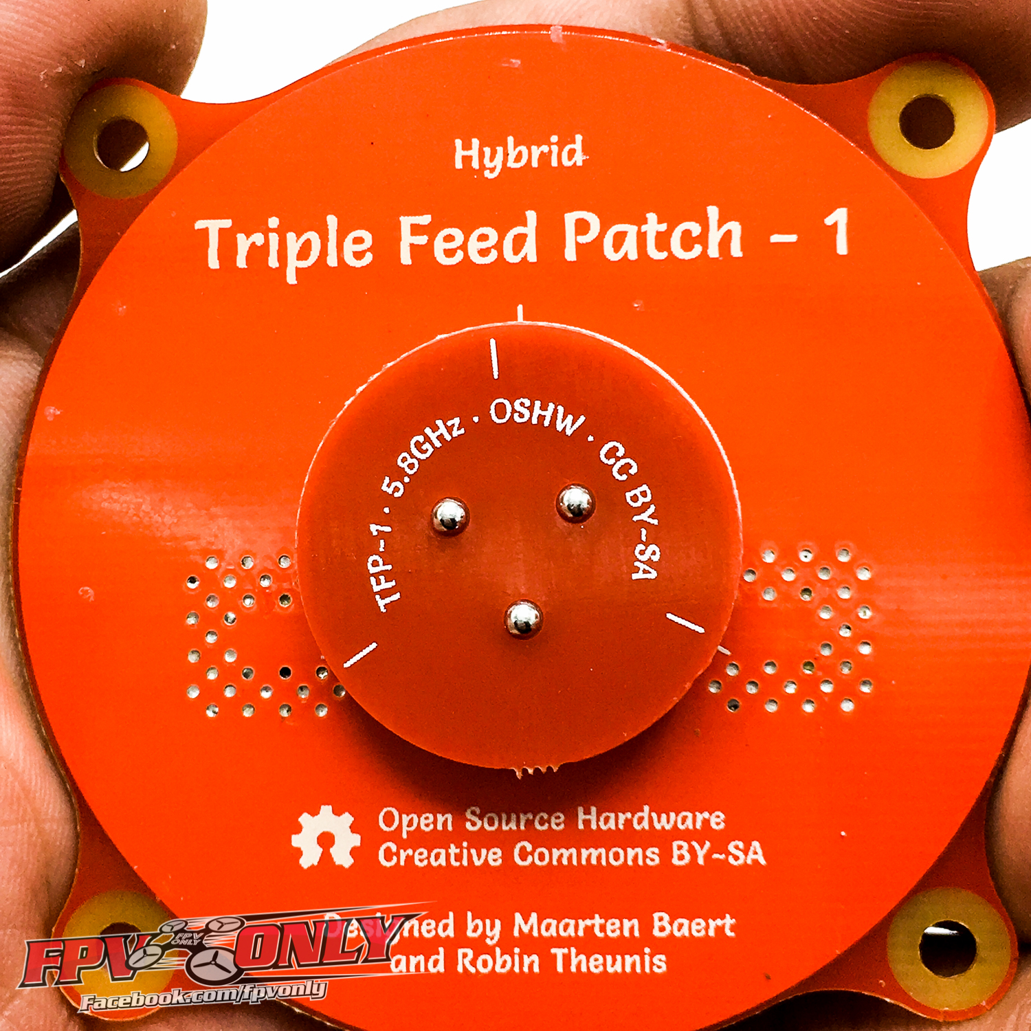 Pagoda Antenna 5.8 Antenna Pagoda Pro Hybrid Triple Feed Patch FPV Transparent Flat Panel Antenna