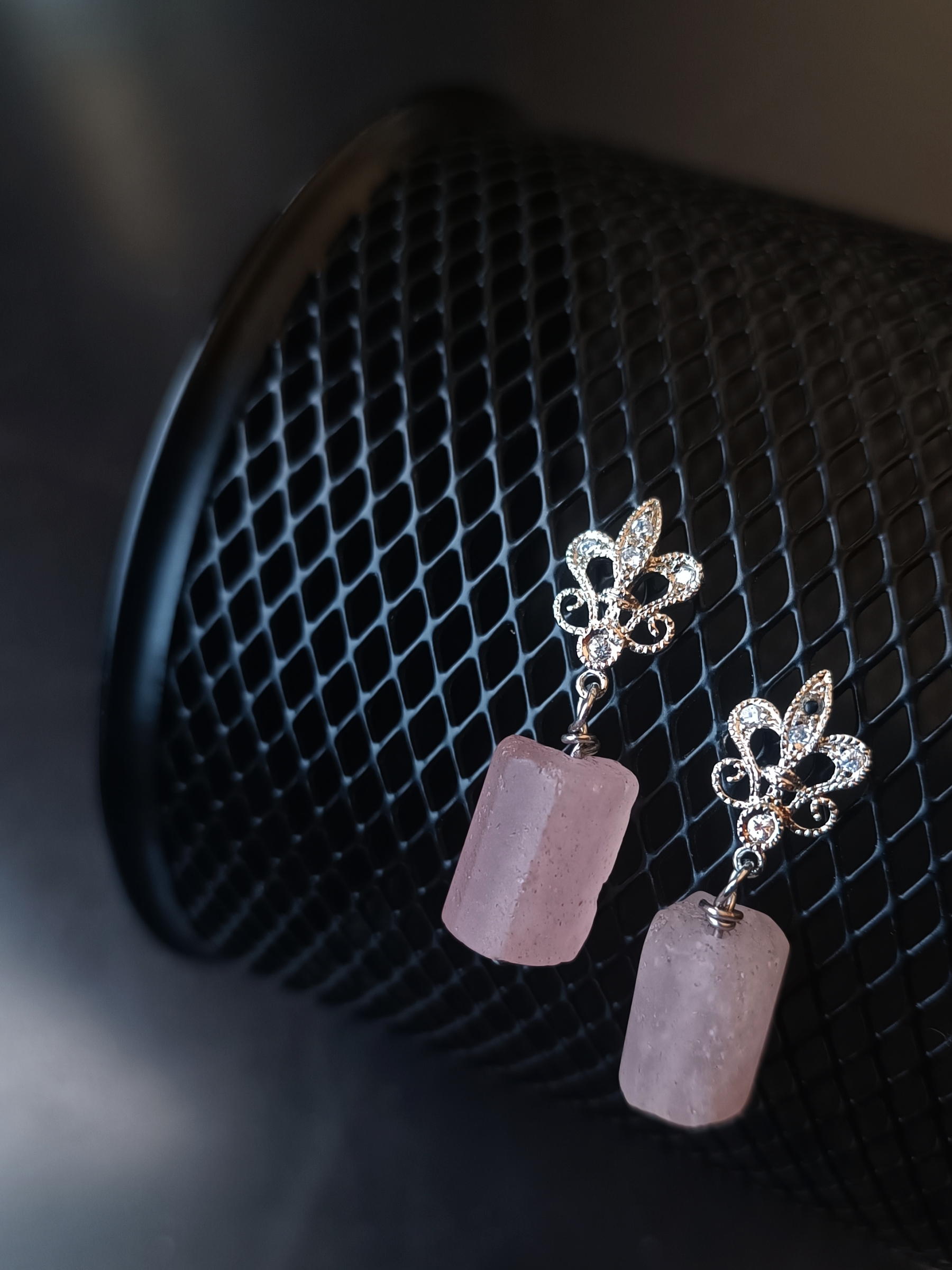 ต่างหูหินแท้ "14K" Strawberry Quartz Earring (Love Vibe ดึงดูดรักแท้ เสริมคลื่นความรัก ความสัมพันธ์)