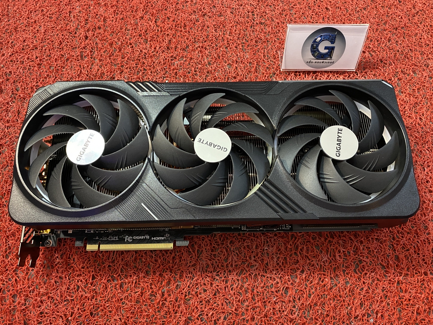 • การ์ดจอ NVIDIA RTX 4080 SUPER 16GB GIGABYTE GAMING OC2% ( สินค้าสำหรับไฮโซผู้ที่อยากสนับสนุนช่องยูทูป JIBI MAiROO )