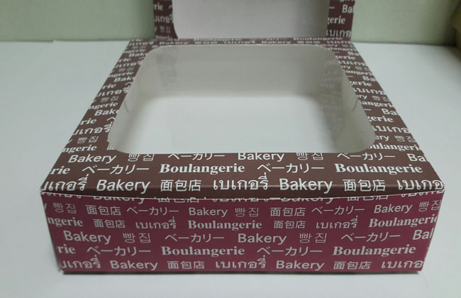 กล่องบราวนี่ กล่องชิฟฟ่อน กล่องเค้กครึ่งปอนด์ กล่องทร์ตไข่ กล่องขนมเปี๊ยะ กล่องพาย ลายมาเจนต้า กว้าง 20.0 x ยาว 20.0 x สูง 5.0 ซม. ราคา 205 บาท ต่อแพ็ค (20ใบ)