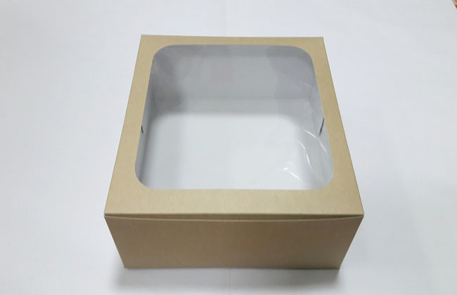 กล่องเค้ก กล่องเค้ก 2 ปอนด์ กล่องขนม กล่องเบเกอรี่ กล่องคัพเค้ก สีคราฟท์ขาวหลังน้ำตาล ขนาด 24.5x24.5x10ซม.ราคา 375 บาท (20ใบ/แพ็ค)