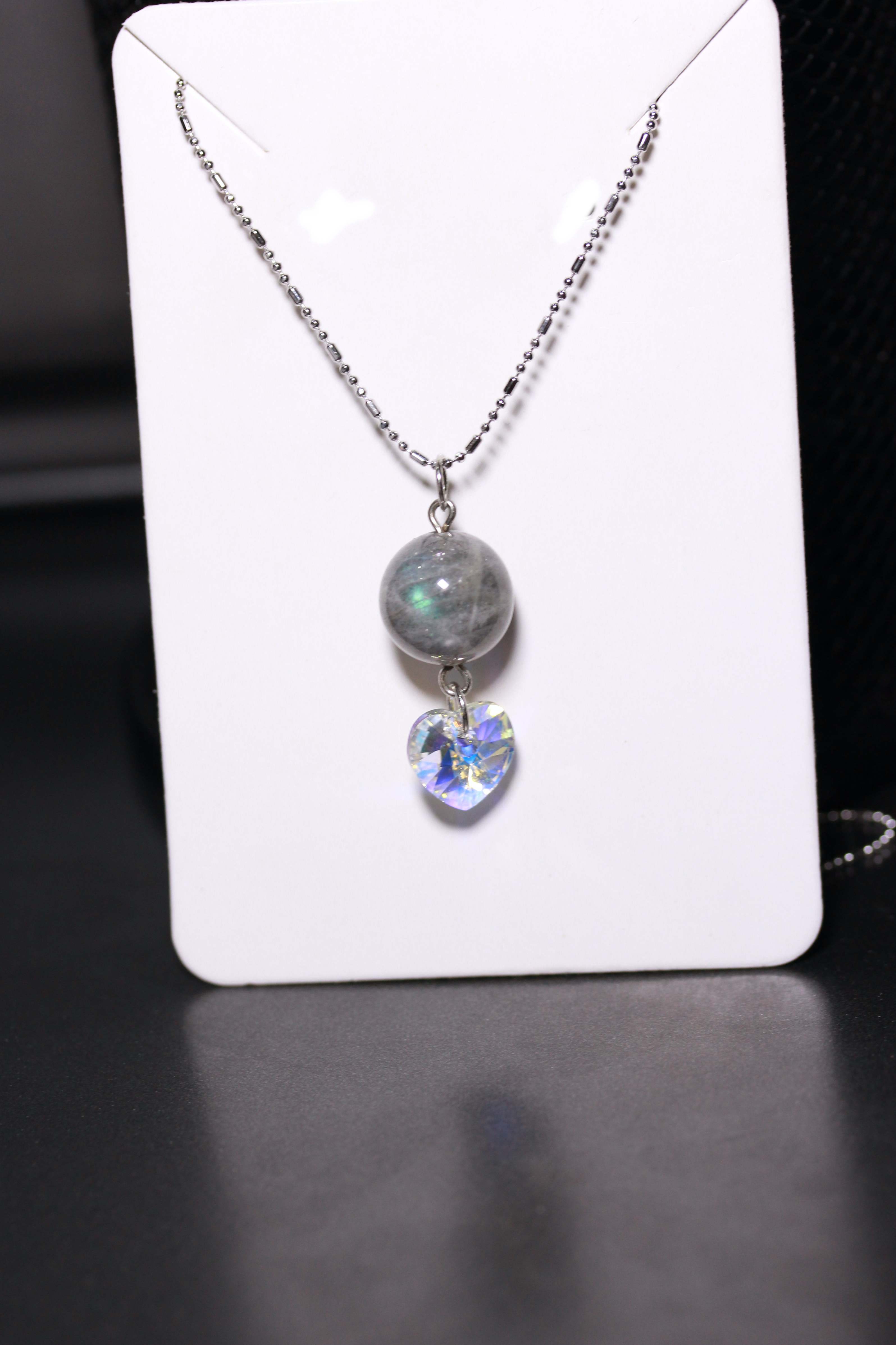 สร้อยจี้หินแท้ "Sweetheart" Labradorite Necklace (For Success)
