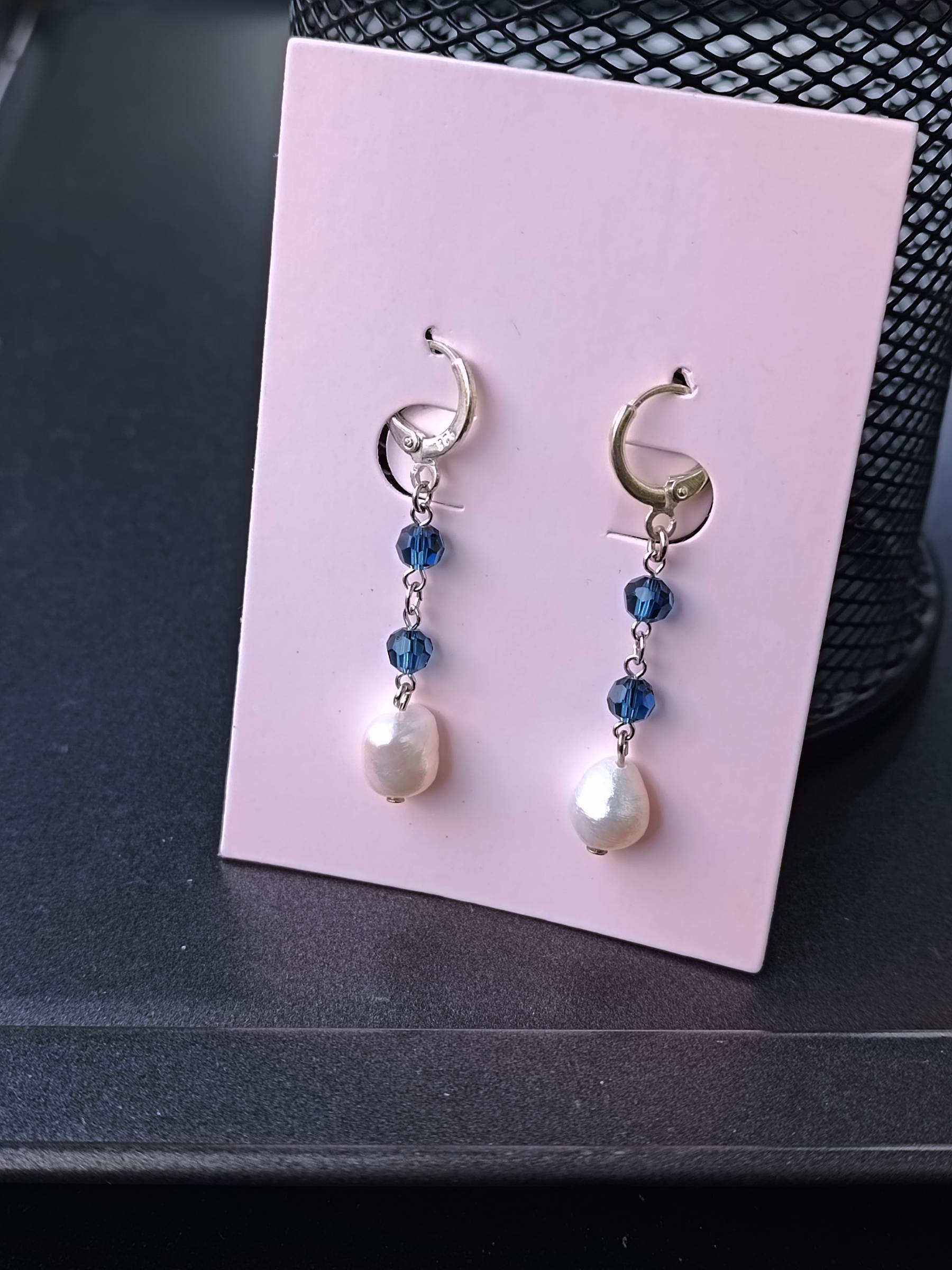 ต่างหูมุกแท้ ประดับคริสตัล Natural Pearl Earring