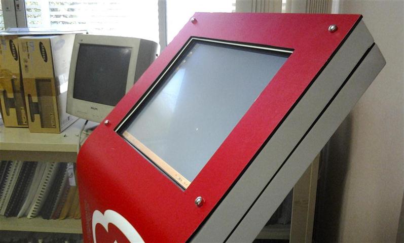 PK105 Smart Kiosk