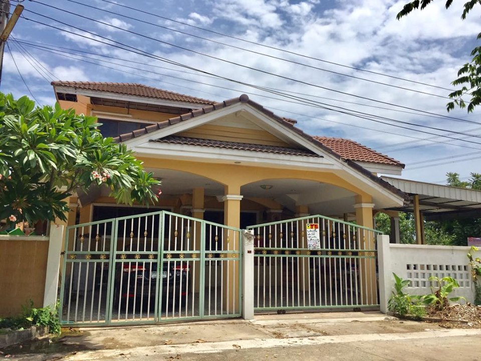 ขายบ้านเดี่ยว 2 ชั้น หมู่บ้านอริสราเพลส1 (รหัสทรัพย์ 2019123) ถนนลำโพ ซ.4 ต.คลองข่อย อ.ปากเกร็ด จ.นนทบุรี