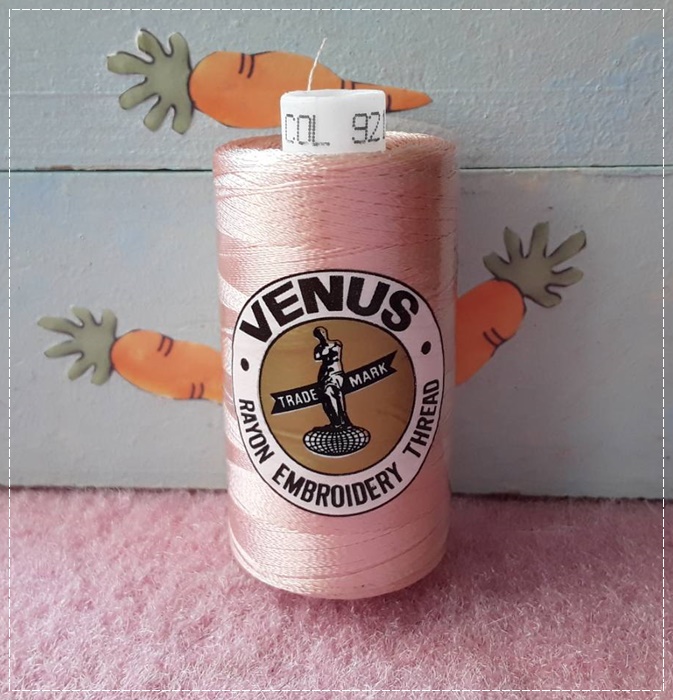 ไหมปักจักร เบอร์ 9212 สีส้มอ่อน