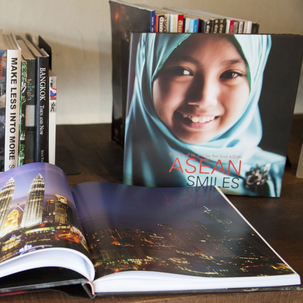 ASEAN SMILES ( ภาษาอังกฤษ )