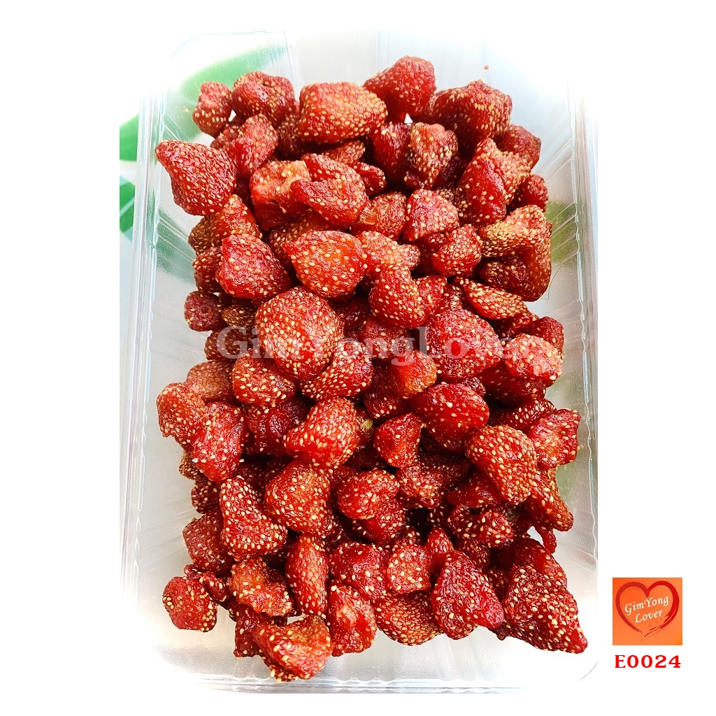 สตรอว์เบอร์รีอบแห้ง (Dried Strawberry)