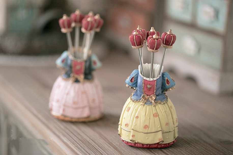 ส้อมจิ้มขนม ผลไม้ลายวินเทจ ธีมสโนวไวท์ [มีสองสีให้เลือกค่ะ]