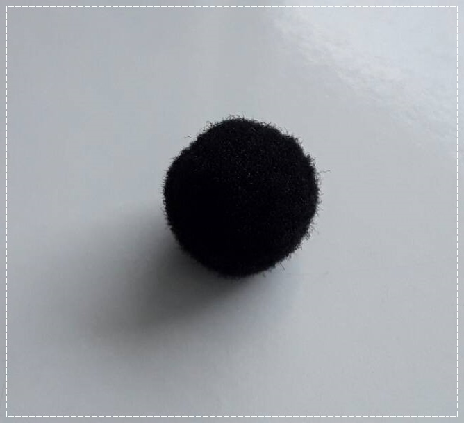 ปอมปอม 15 มม. สีดำ