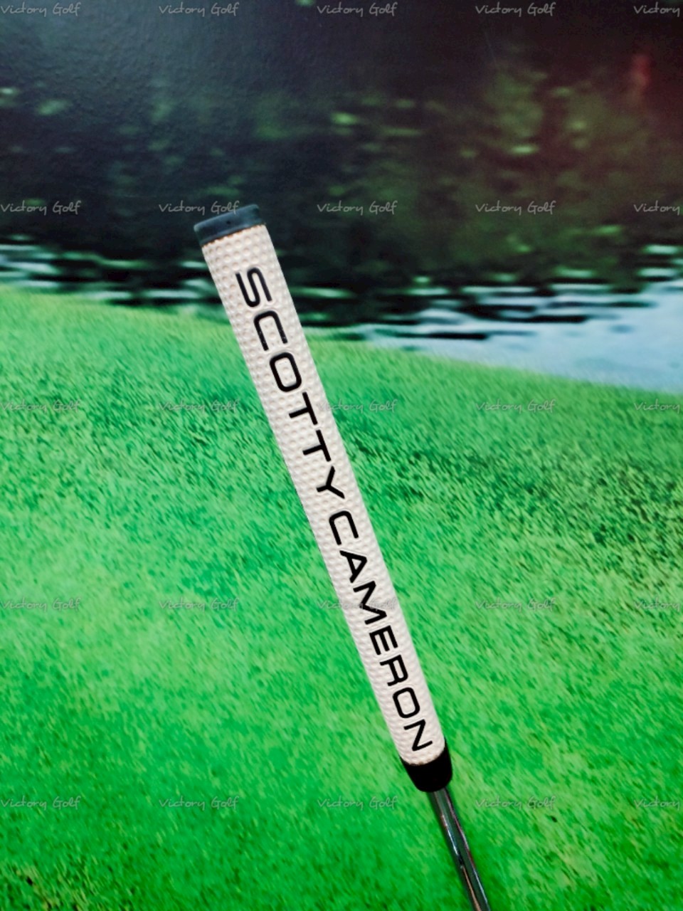 Putter Scotty Cameron & Crown Newport2 33”