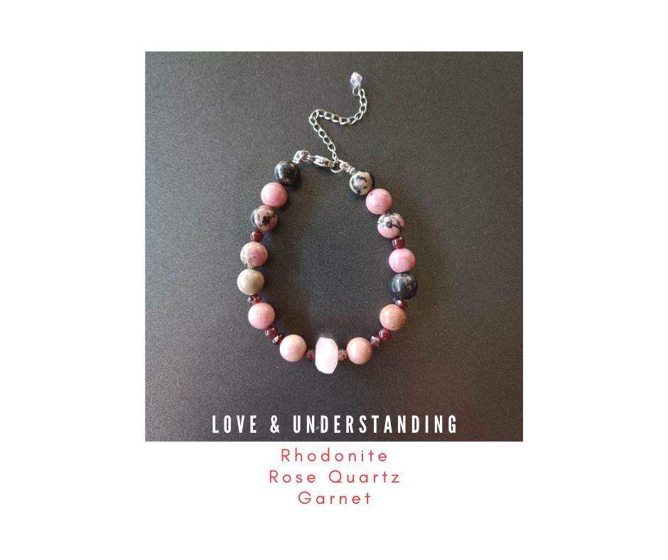 สร้อยข้อมือหินแท้ "POSH" Rhodonite + Rose Quartz Bracelet (Healing & Understanding)