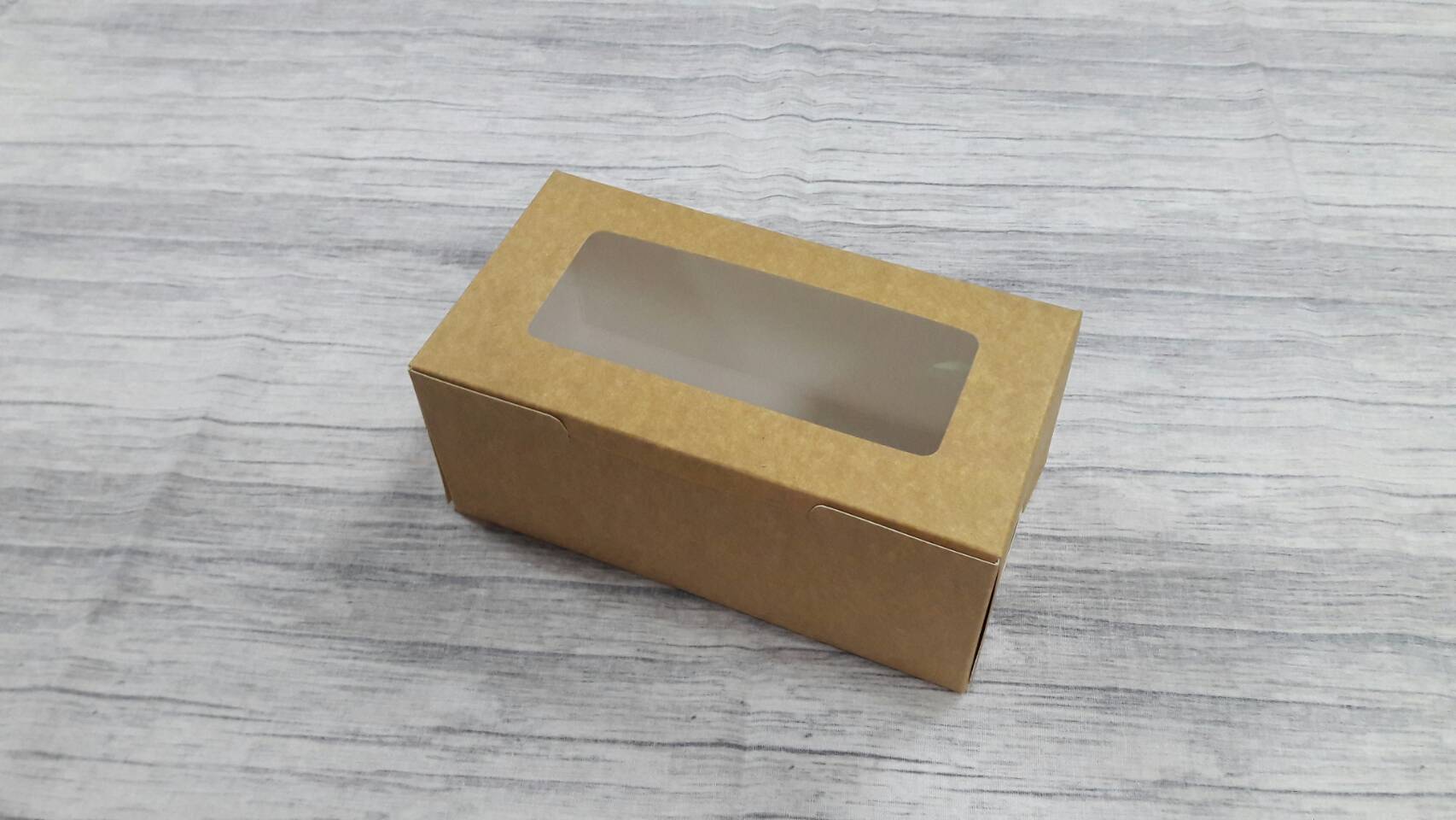 กล่องขนม กล่องเค้ก กล่องคัพเค้ก กล่องชิฟฟ่อน กล่องช้อคโกแล็ต กล่องคุ๊กกี้ กล่องไม่มีหน้าต่าง (หน้าต่างพลาสติก) ขนาด 9.5x18x7.8ซม.สีคราฟท์น้ำตาลอ่อน (CKB) (ราคา 185 บาทต่อแพ็ค (20 ใบ)