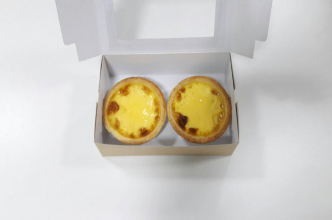 กล่องบราวนี่ กล่องชิฟฟ่อน กล่องช๊อกโกแลต กล่องทาร์ตไข่ กล่องขนมเปี๊ยะ กล่องอเนกประสงค์ สีขาว ขนาด 11.5x18.5x5.0 ซม. ราคา 150 บาทต่อแพ็ค (20ใบ)