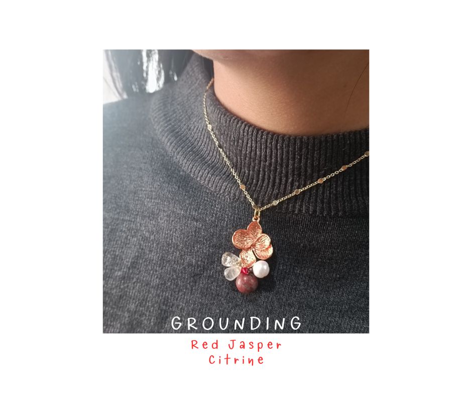 สร้อยพร้อมจี้หินแท้ "Orchid" Red Sesame Jasper Necklace (Self-Confident)
