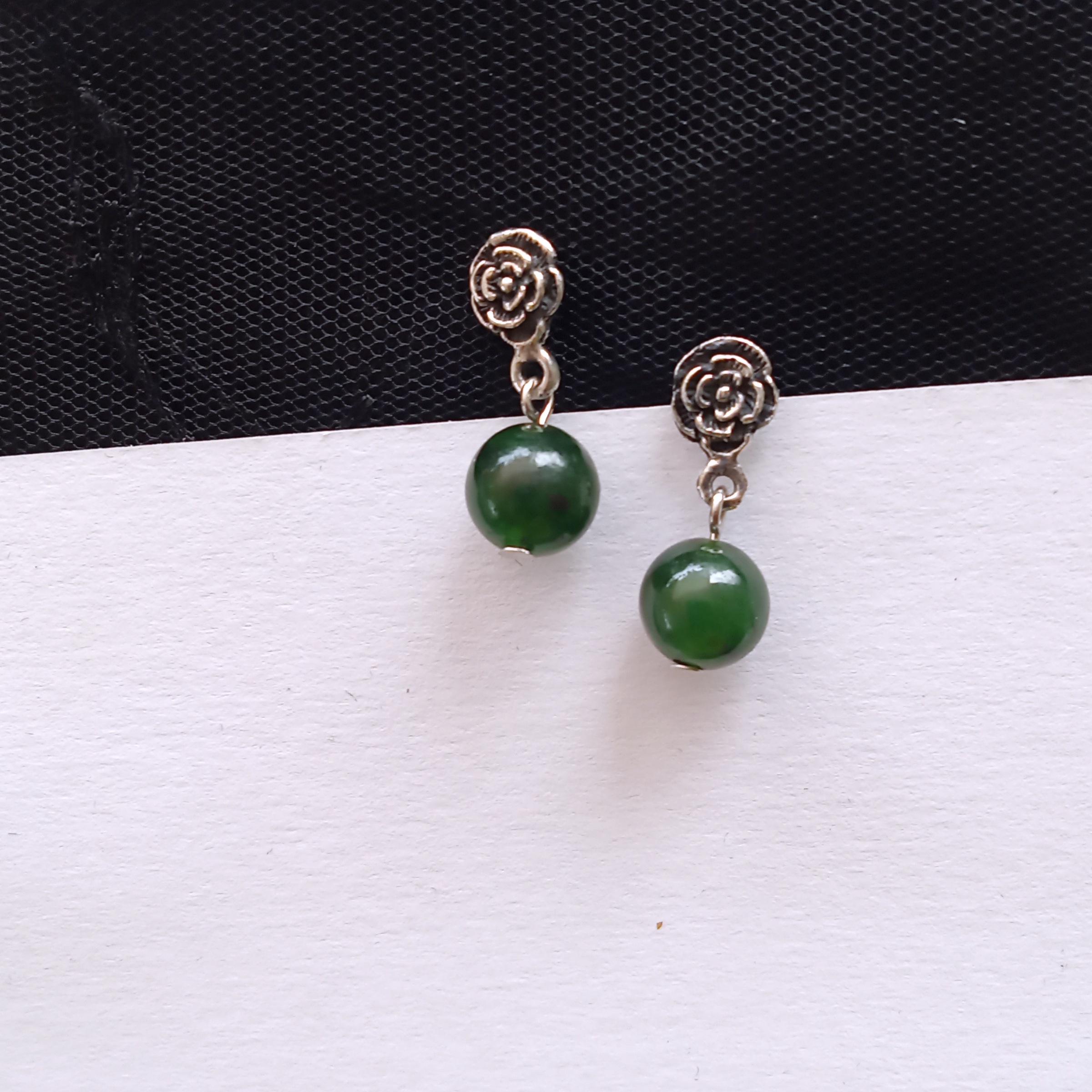 925 Sterling Silver " The Roses " Nephrite Earring ต่างหูเงินแท้ หยกเนไฟรต์
