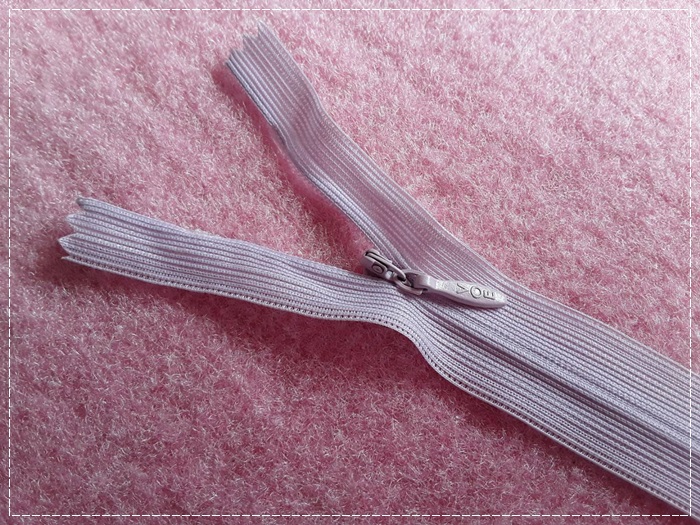 ซิปซ่อน 9 นิ้ว สีม่วงอ่อน