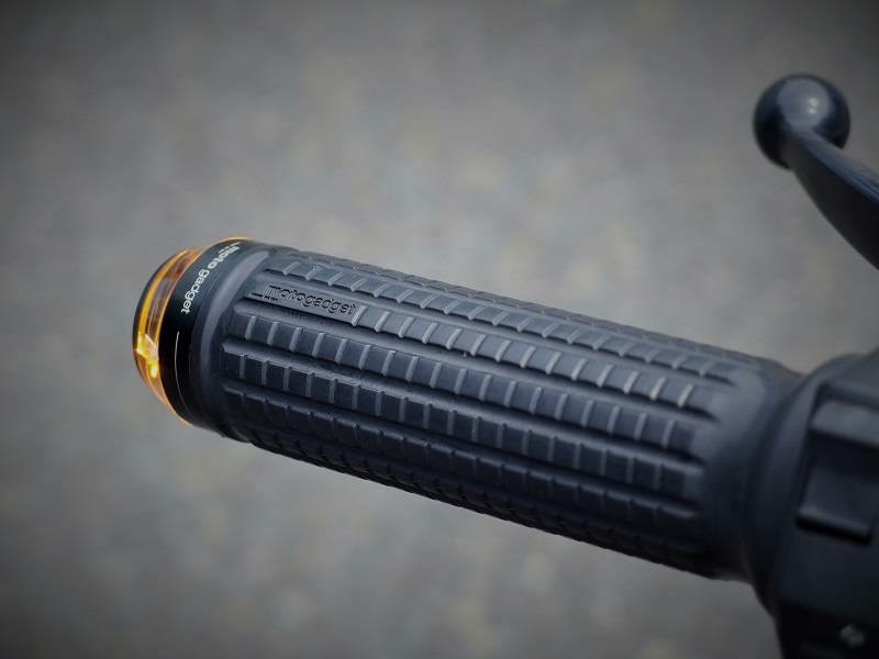 ปลอกแฮนด์ MOTOGEDGET รุ่น M SOFT GRIP