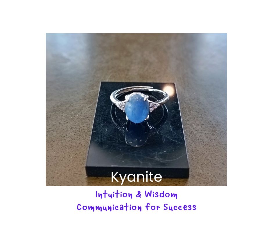 แหวนหินแท้ Kyanite Ring Collection (Wisdom , Inner Peace , Chakra Alignment)