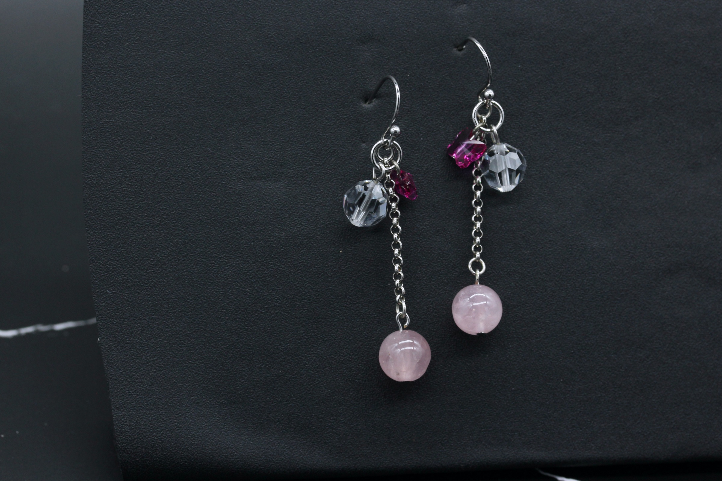 ต่างหูหินแท้ โรส ควอตซ์ Rose Quartz Madagascar Earrings (For Love and Relationship)