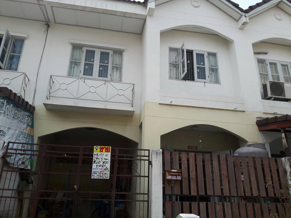 ขายทาวน์เฮ้าส์ 2 ชั้น หมู่บ้านบัวทองพาร์ค (รหัสทรัพย์ 201938)