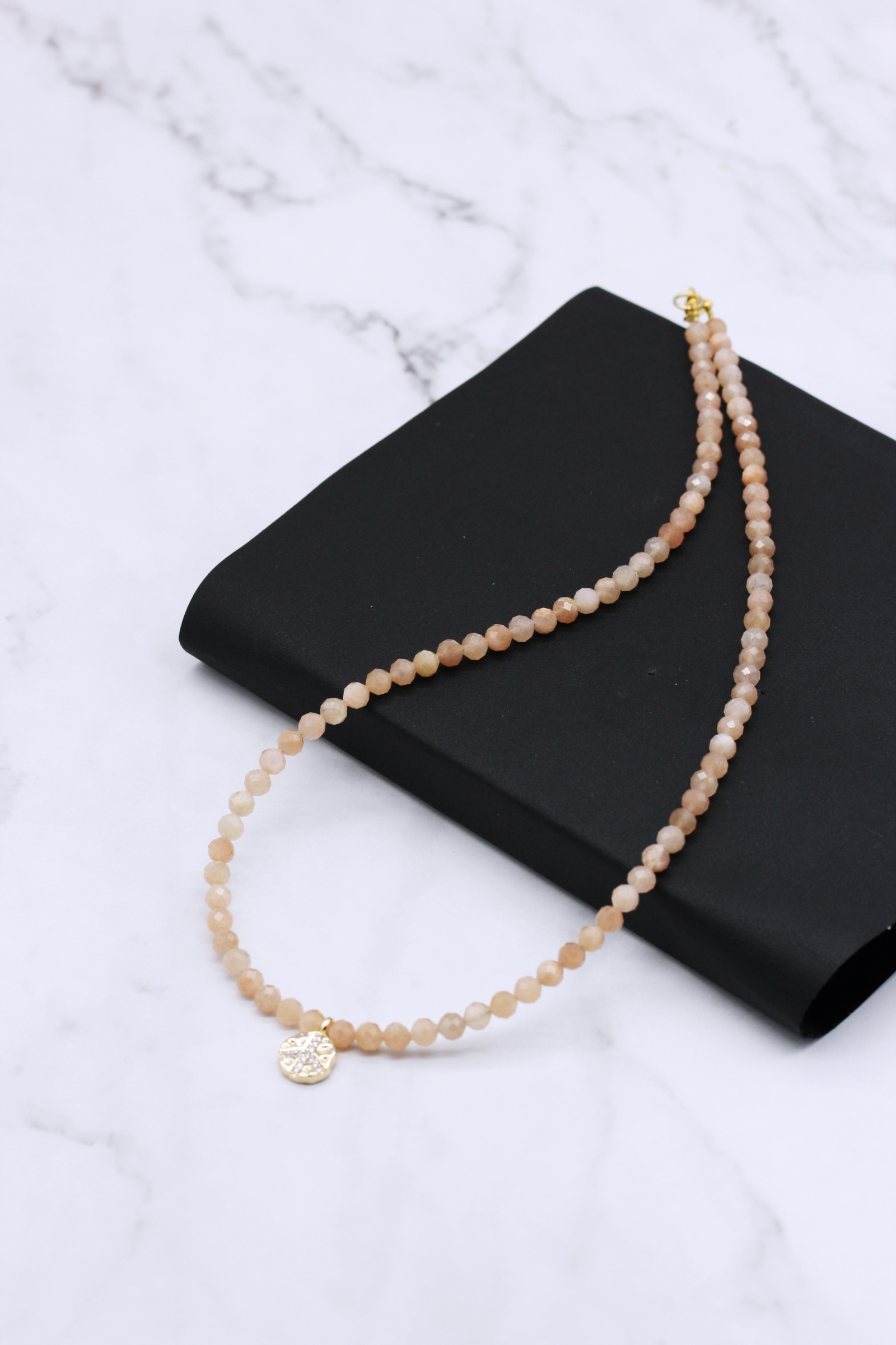สร้อยคอหินแท้ซันสโตน "Bonita" Sunstone Necklace (For Wealth & Creative)