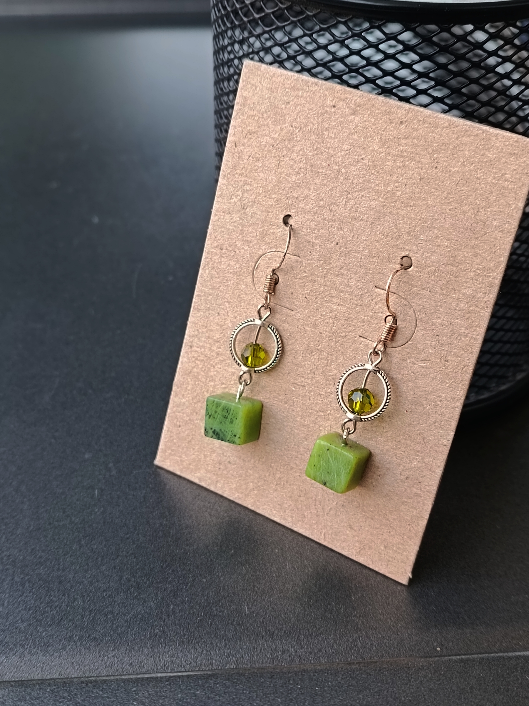 ต่างหู "Flow Silver" ประดับหยกแท้ Canadian Jade Jewelry Earring (ร่ำรวย มั่งคั่ง)