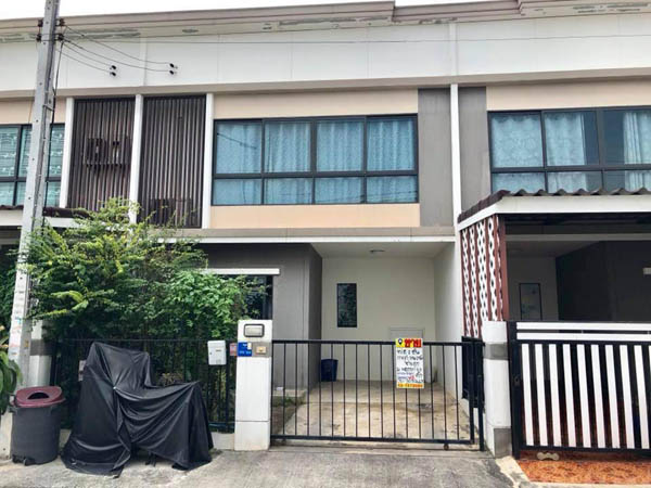 ขายทาวเฮ้าส์ 2 ชั้น หมู่บ้านพฤกษา 83(ศาลายา) ต. บางเตย อ. สามพราน จ. นครปฐม (รหัสทรัพย์ J201812)