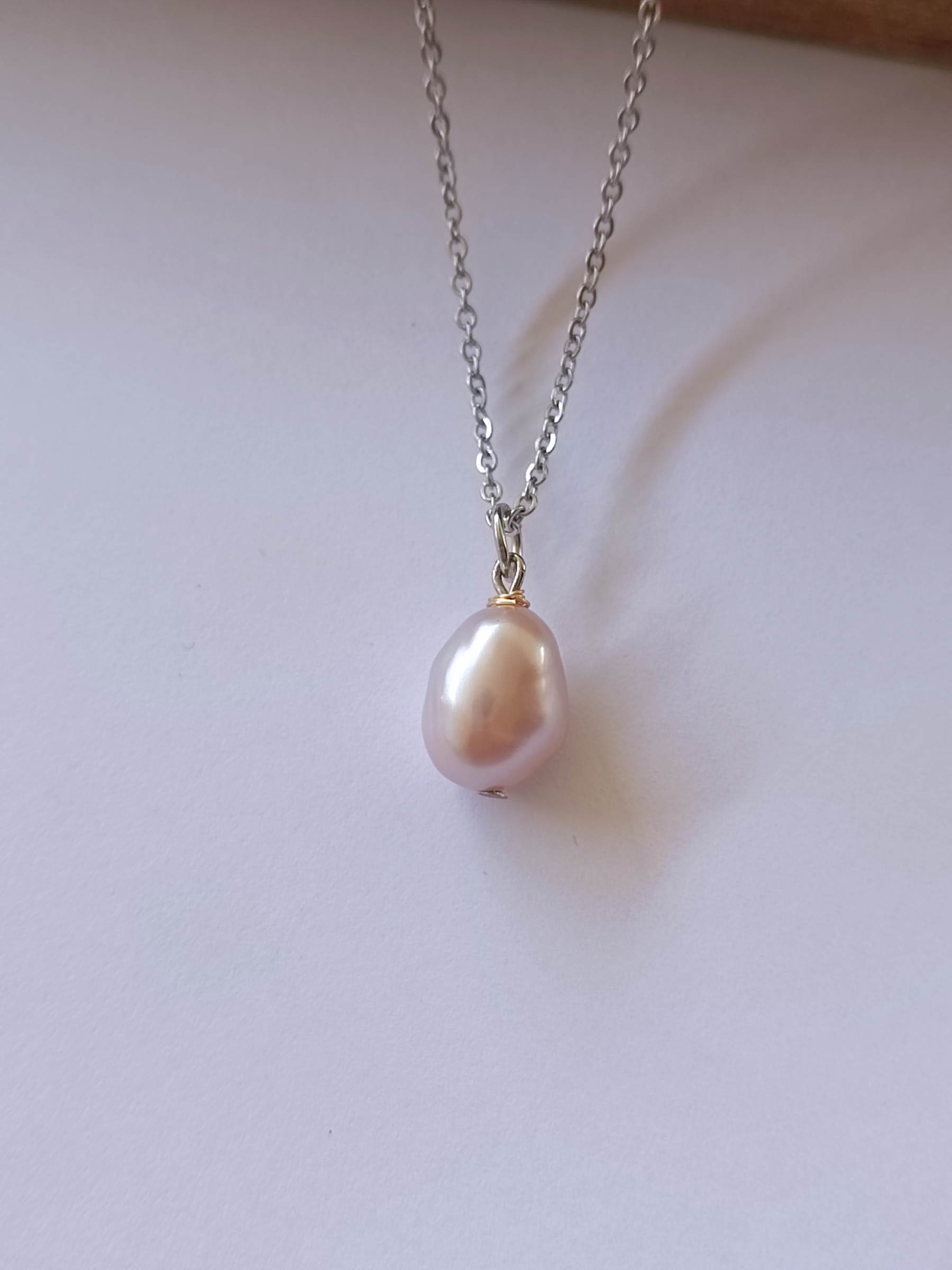 สร้อยคอจี้มุกแท้ทรงบารอค Baroque Pearl Necklace
