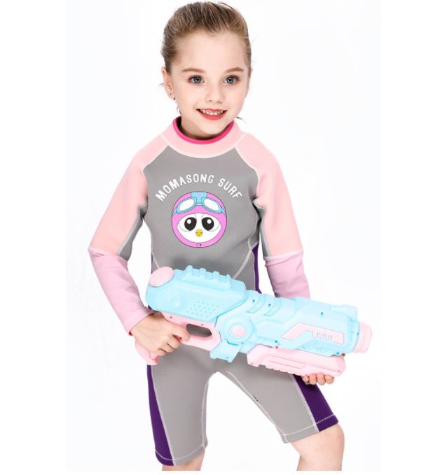 ชุดว่ายน้ำเด็กควบคุมอุณหภูมิป้องกันหนาว + ป้องกัน UV แขนยาวขาสั้น ผลิตจากผ้า Neoprene หนา 2 mm.