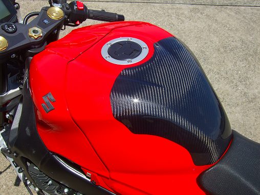 กันรอยถัง CLEVER WOLF SUZUKI L7