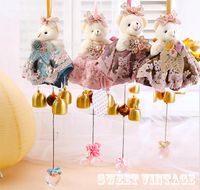 น้องหมีโมบายกระดิ่งวินเทจ งานกระดิ่งทองเหลืองเสียงใสๆเพราะๆ มีหลายสีให้เลือกนะคะ