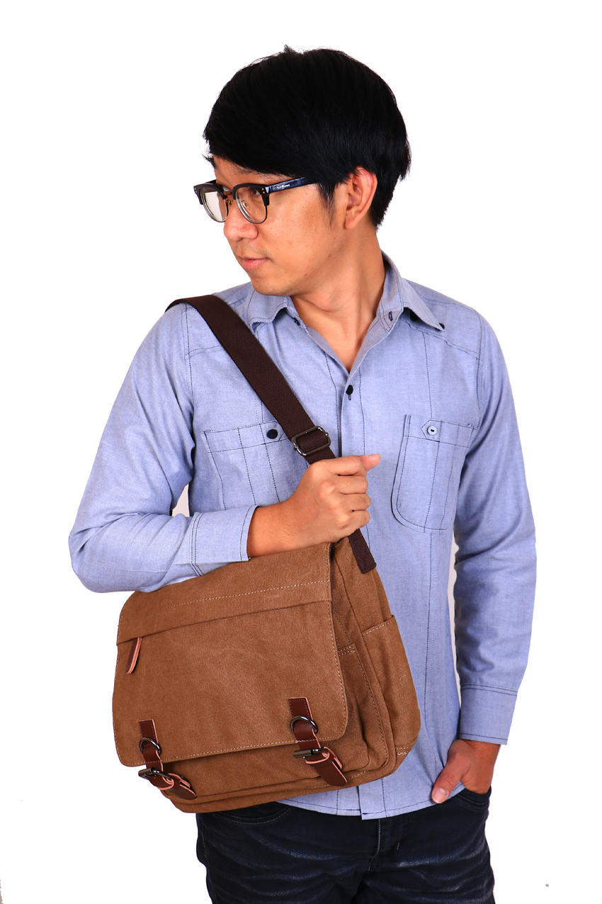 กระเป๋า Vintage สะพายข้าง รุ่น B-105 สีน้ำตาล