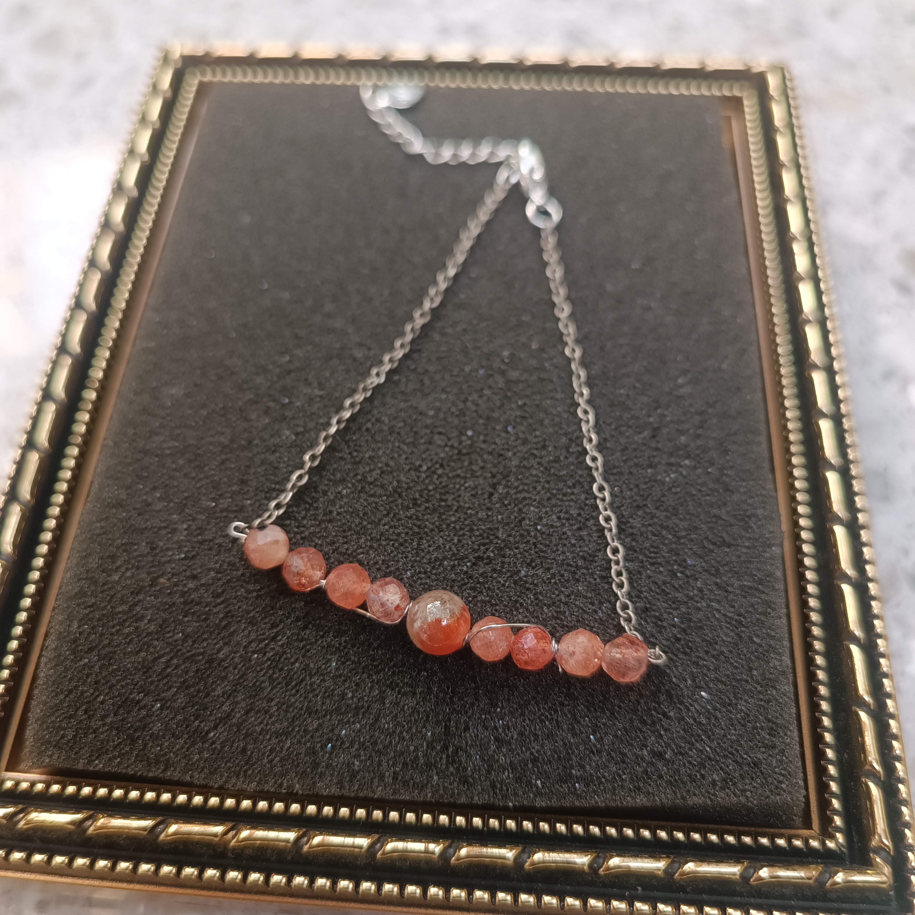 สร้อยข้อมือเงินแท้ 925 "Lak Lak " ประดับหินแท้ Sunstone Bracelet (Self-Confident ,Boost Energy ,Leadership)