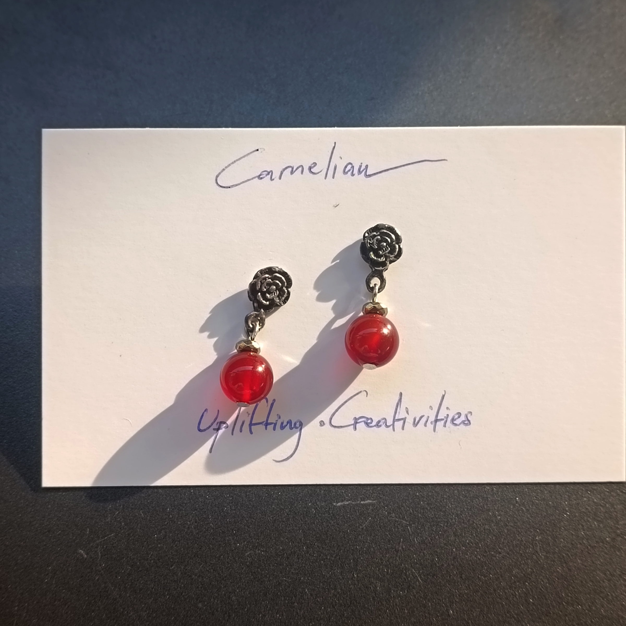 925 Sterling Silver " The Roses " Carnelian Earring ต่างหูเงินแท้ ประดับ คาเนเลี่ยน (ปลุกไฟจินตนาการ ไอเดีย ความคิดสร้างสรรค์ )