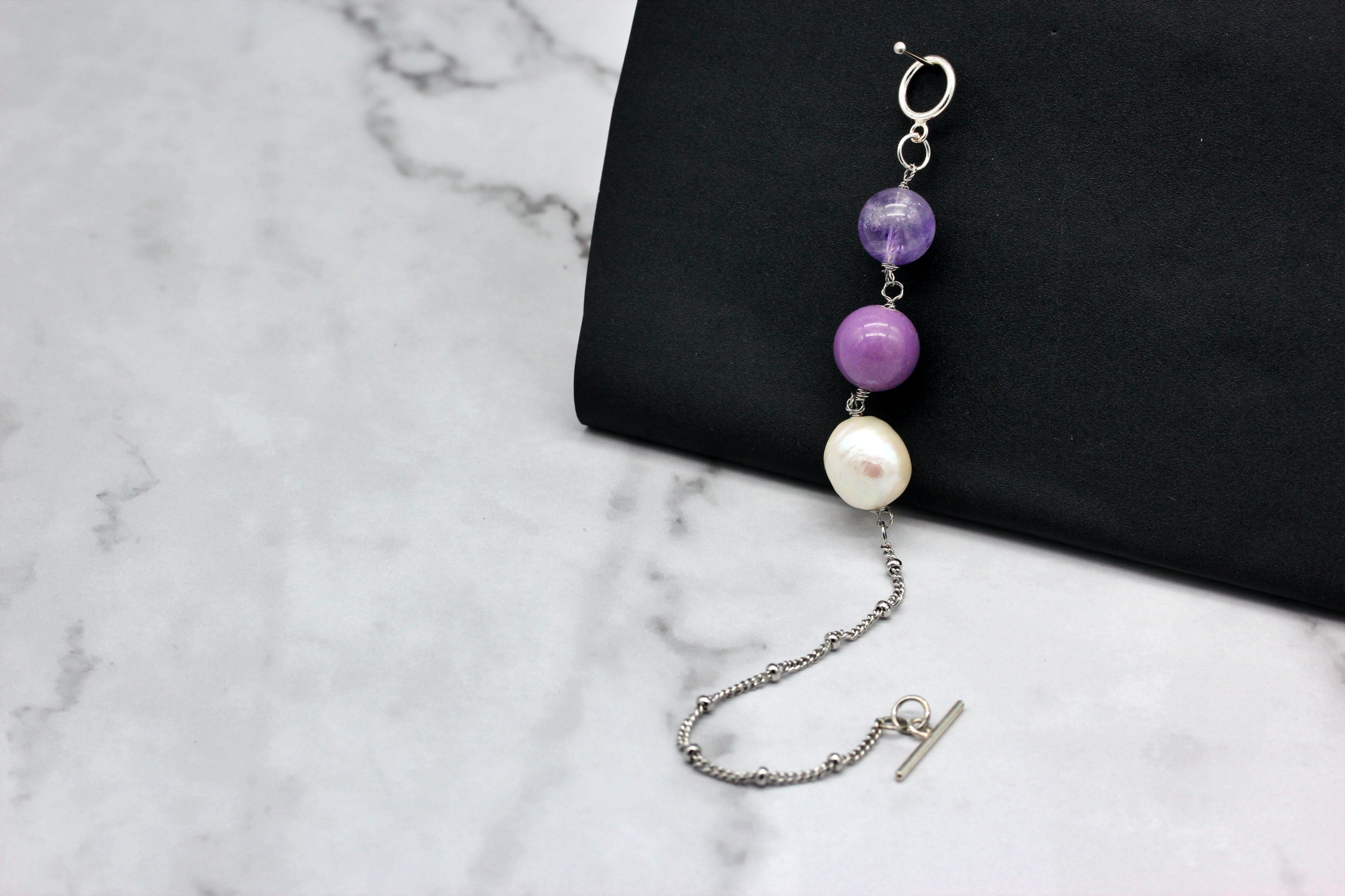สร้อยข้อมือหินแท้ "Unlock Power" Purple Mica Quartz +Lavender Amethyst (ปรับพลังงานจักระที่ 7)